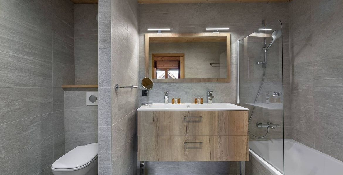 Located on the first floor in a new residence of Courchevel 