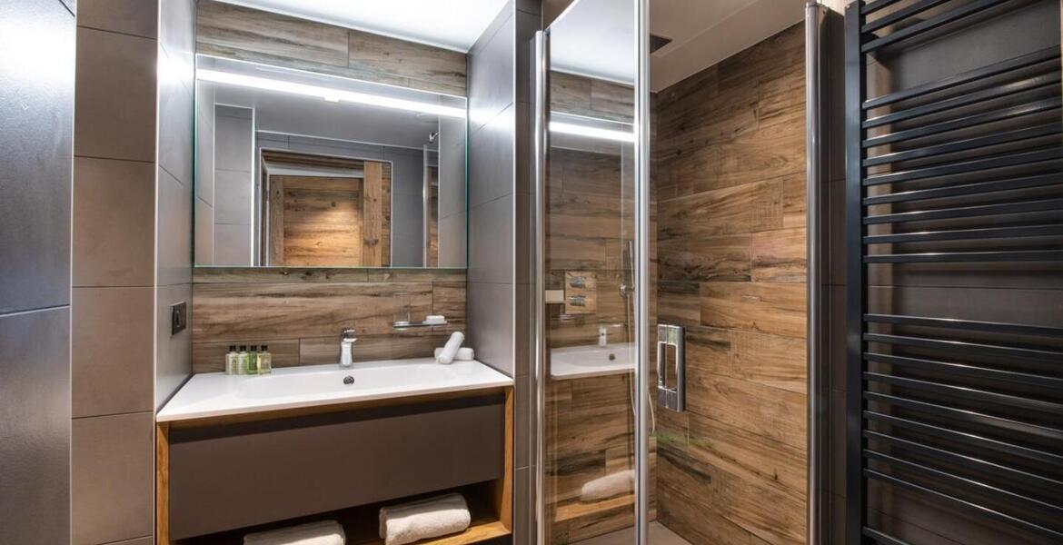 Apartment for rental that is located on the 5th floor 