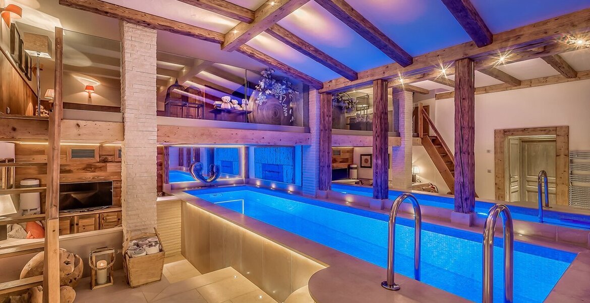 Chalet recién renovado en alquiler en Courchevel 1850 400 m2