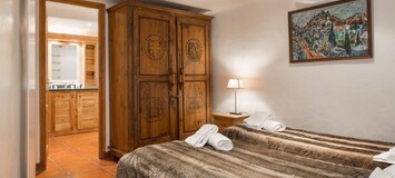 Ski-in/Ski-out Apartment in Courchevel 1850