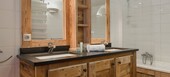 Ski-in/Ski-out Apartment in Courchevel 1850