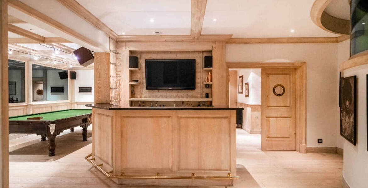 EL ÚLTIMO CHALET DE LUJO EN COURCHEVEL 1850 Se trata de un 