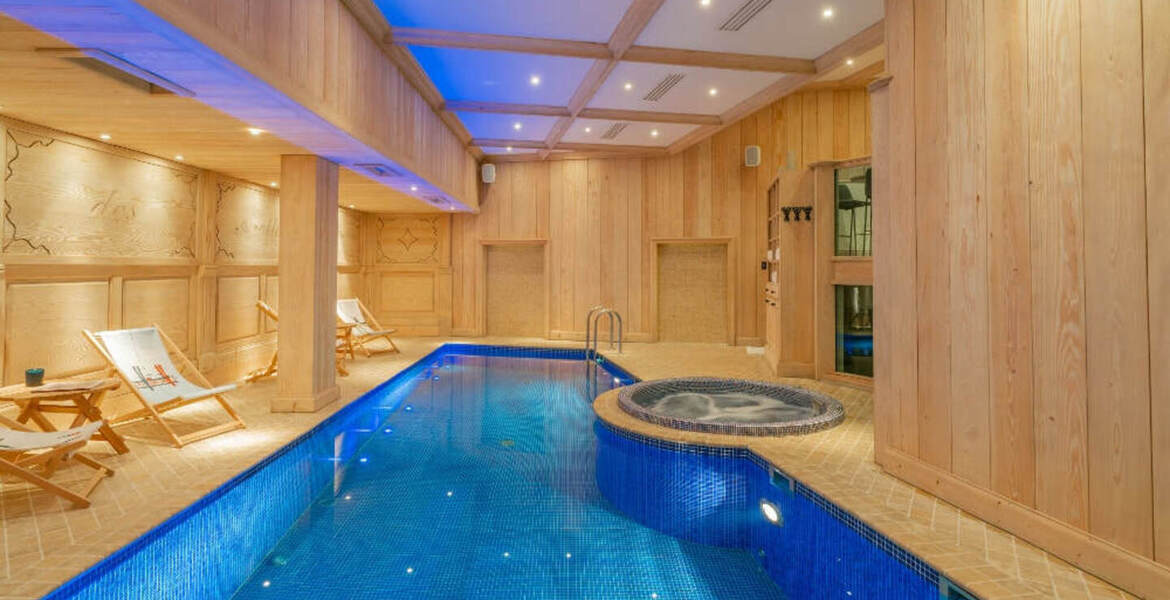 EL ÚLTIMO CHALET DE LUJO EN COURCHEVEL 1850 Se trata de un 