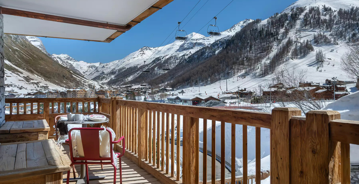 Boasting all the traditional Alpine charm, the Appartement i