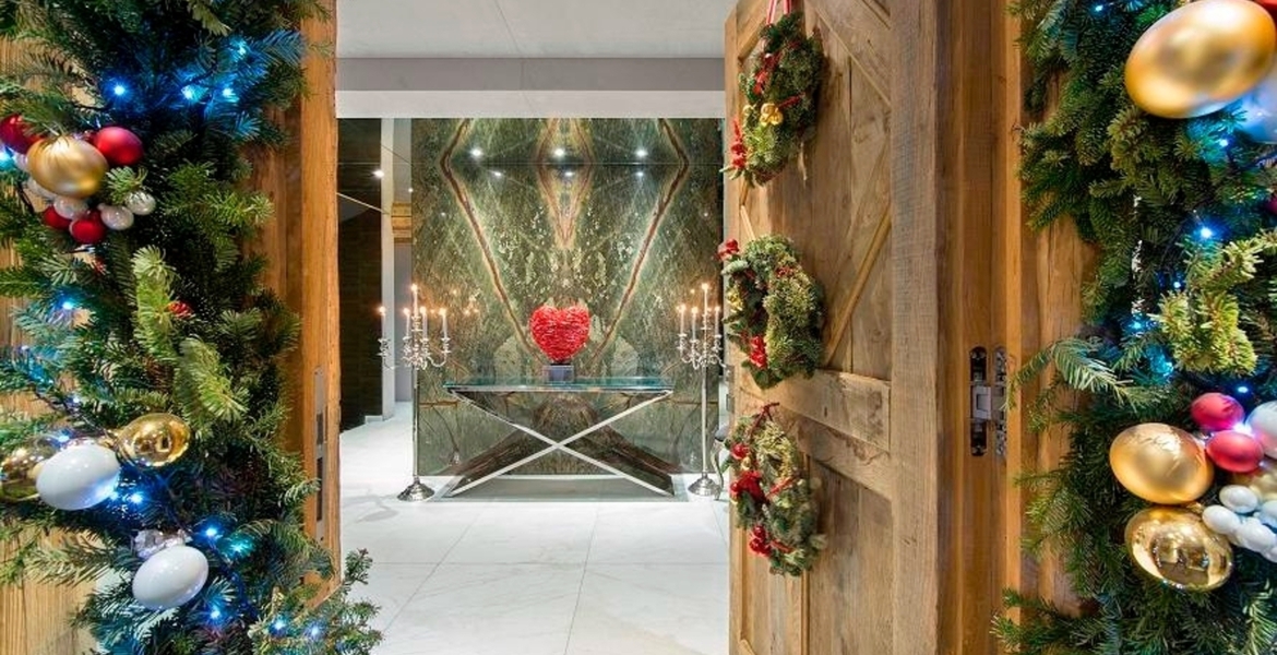Chalet in Courchevel 1850 8 suites of 35-60m2 for Maximum 15