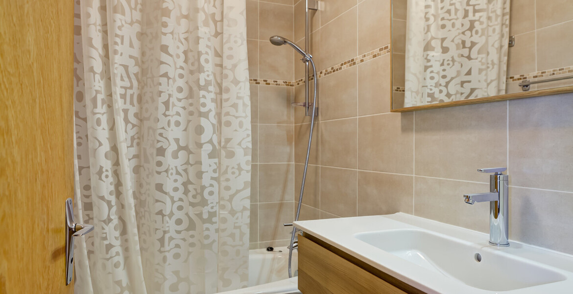 One BEDROOM APARTMENT IN THE CENTRE OF COURCHEVEL 1550  In t