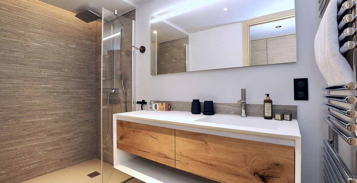 Luxury Ski-In/Ski-Out Chalet Rentals in Courchevel 1550