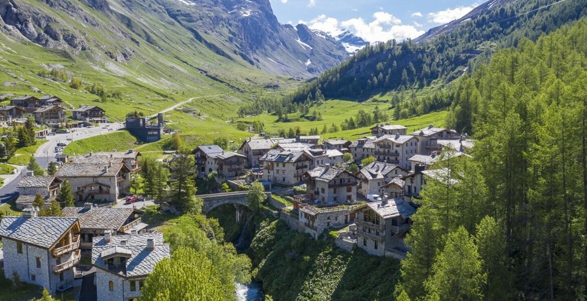 This is a luxury chalet of just over 200 m2