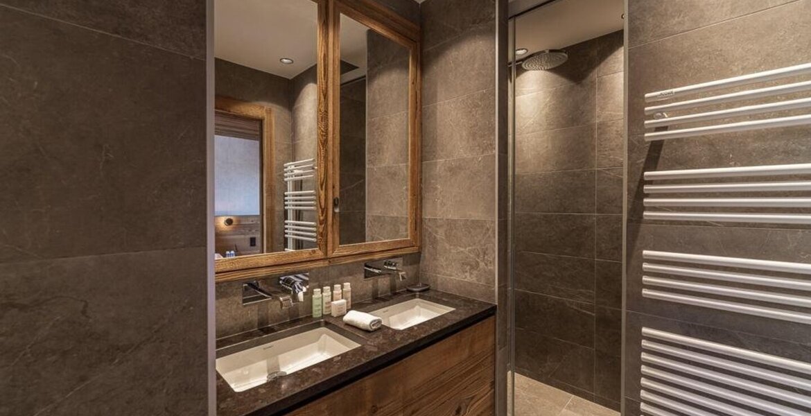 Chalet en alquiler en Courchevel 1300 con 320 m2 y 5 hab