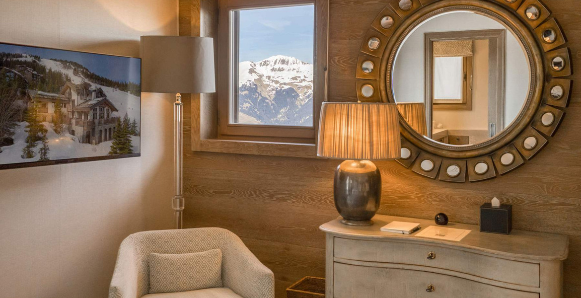 Este es un impresionante chalet de lujo situado Courchevel