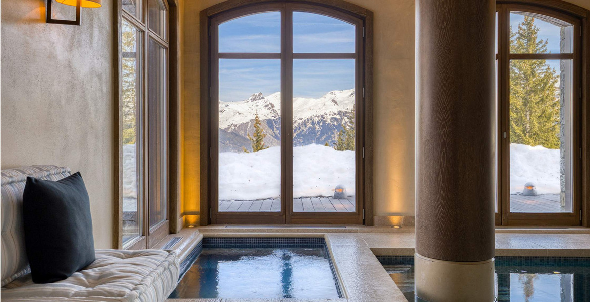 Este es un impresionante chalet de lujo situado Courchevel