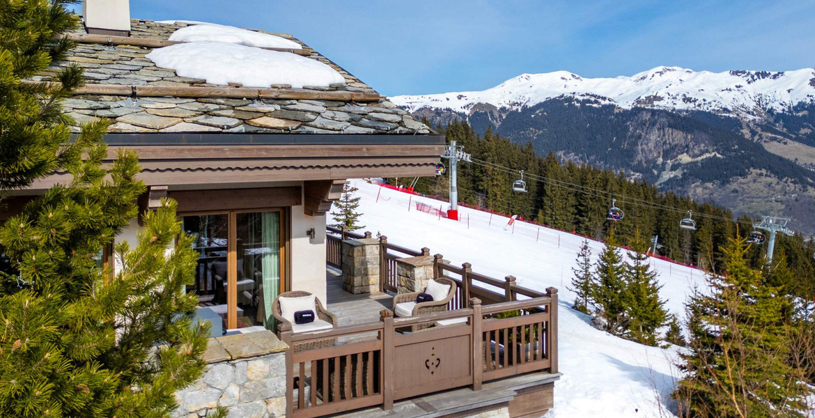 Este es un impresionante chalet de lujo situado Courchevel