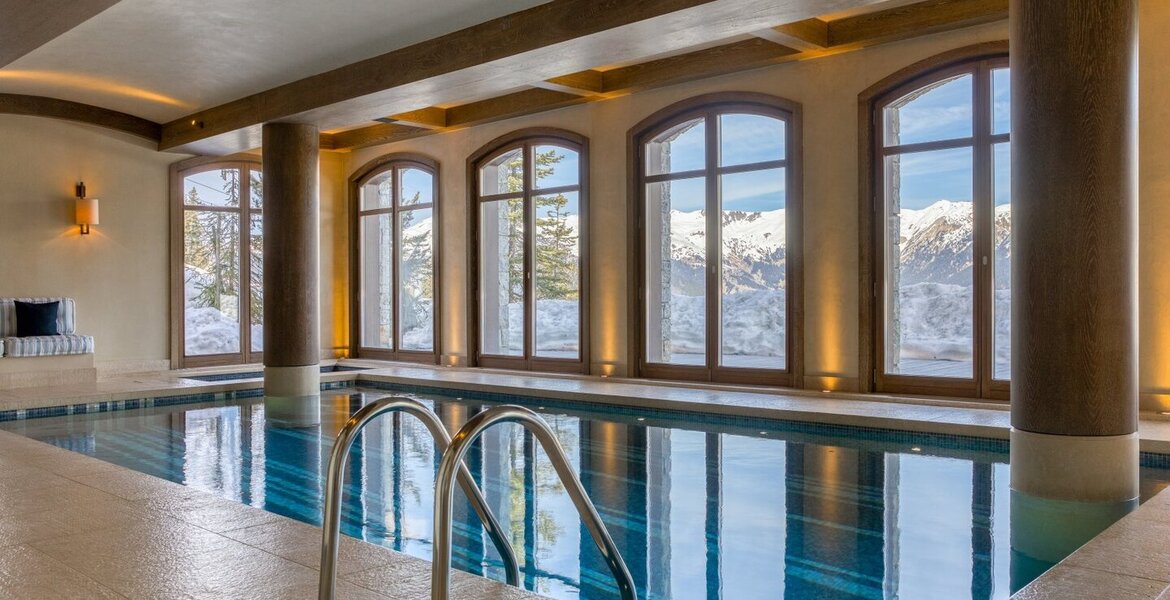 Este es un impresionante chalet de lujo situado Courchevel