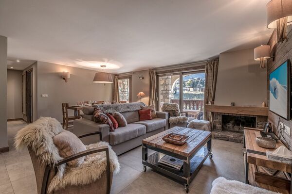 Ski-in Ski-out Apartment in Courchevel 1850