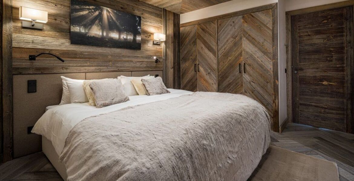 Luxury Ski Apartment with Hot Tub and Mountain Views