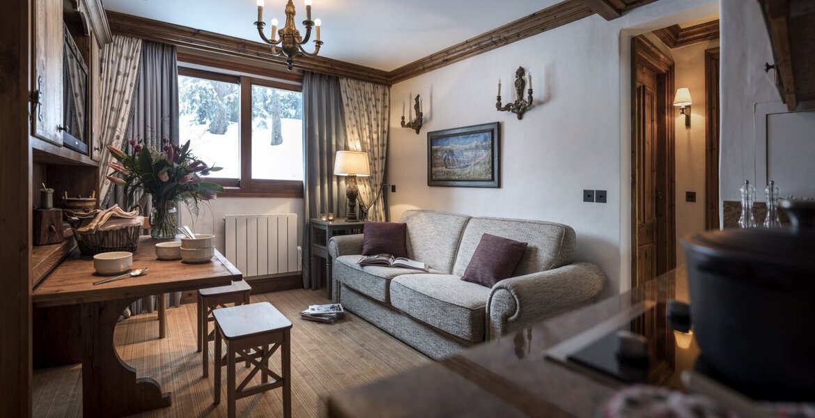 Превосходная квартира с современным декором, Jardin Alpin