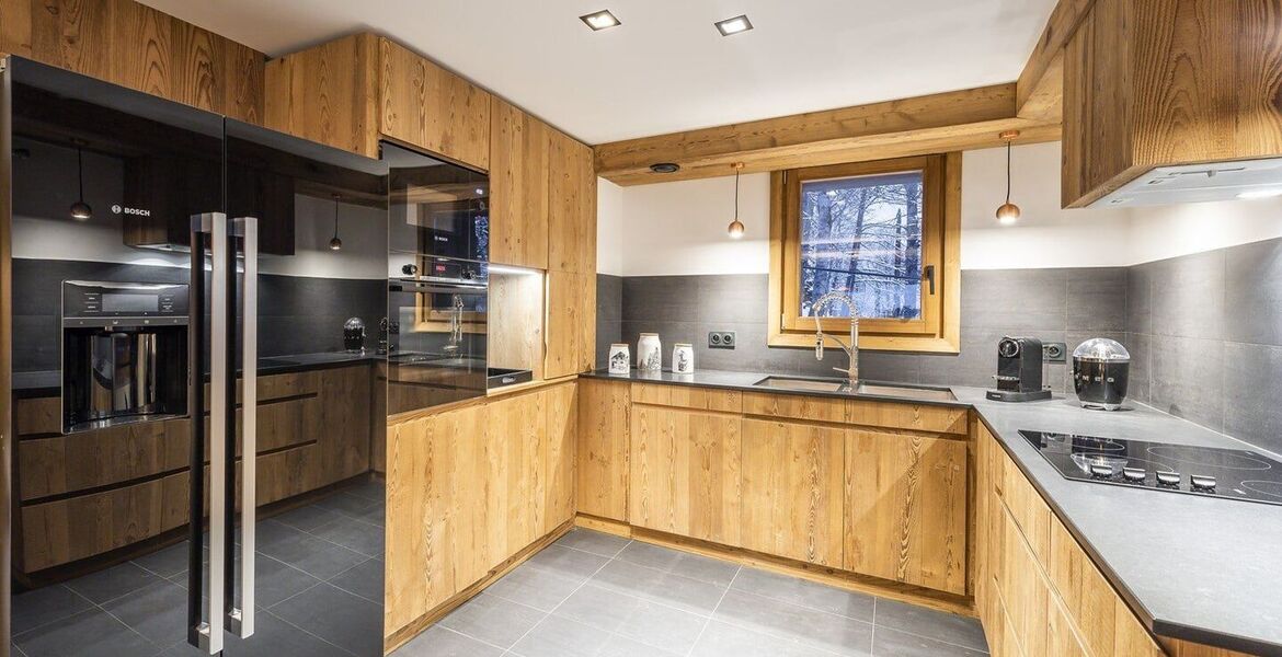  Luxury Ski-In/Ski-Out Chalet Rentals in Méribel 