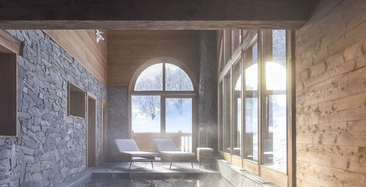  Luxury Ski-In/Ski-Out Chalet Rentals in Méribel 