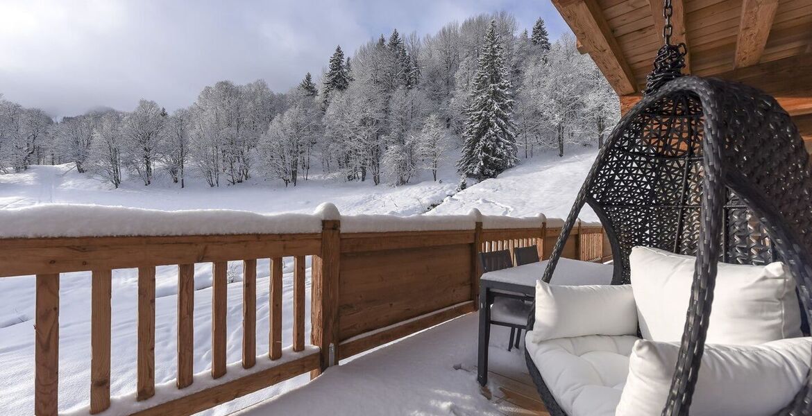  Luxury Ski-In/Ski-Out Chalet Rentals in Méribel 