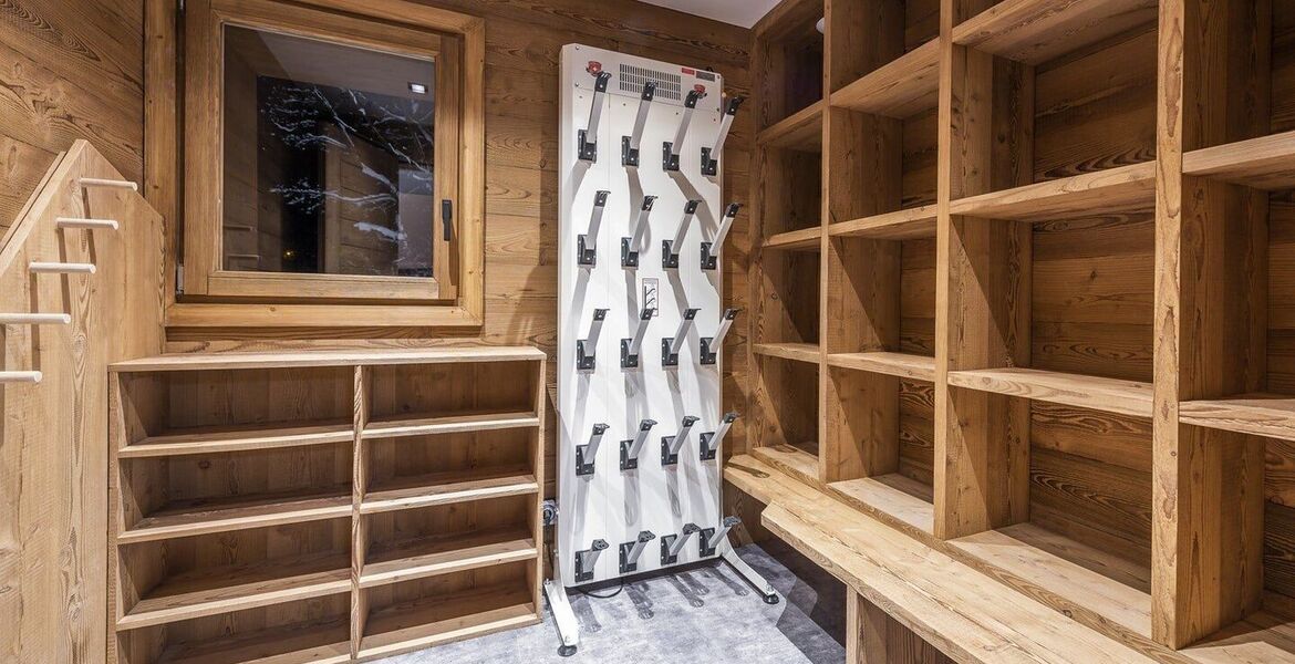  Luxury Ski-In/Ski-Out Chalet Rentals in Méribel 