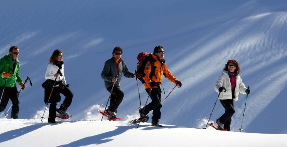 Hiking with snowshoes in Courchevel and Les Trois Vallées.